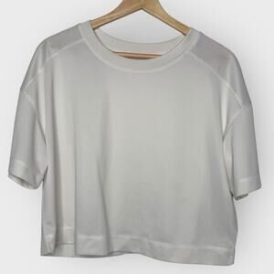 Everlane The Perform Tee Mesh Boxy Short Sleeve | Medium White Cropped Crewneck
